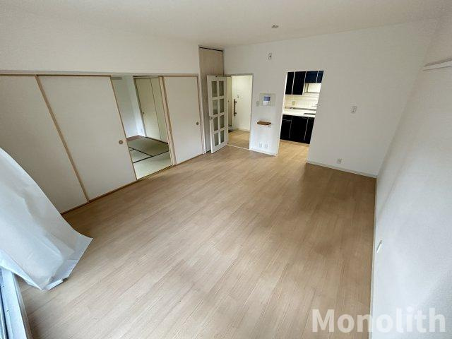 いぶき野3丁目7号棟の居間・リビング