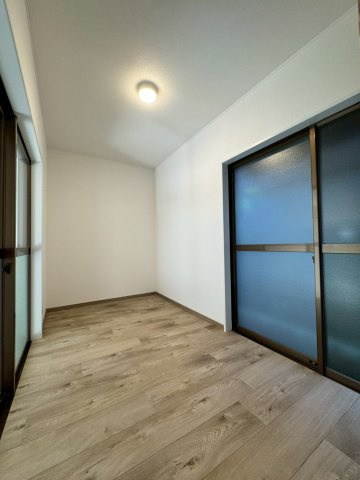 守口市南寺方中通1丁目の洋室