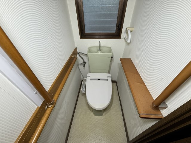 宇陀市榛原天満台東４丁目戸建　のトイレ