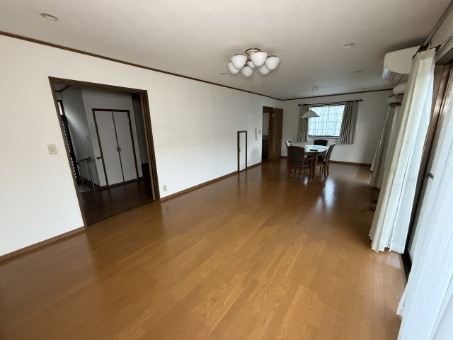 宇陀市榛原天満台東４丁目戸建　の居間・リビング