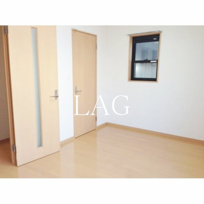 【居間・リビング】 | アムール武井 | 洋室のお部屋です。