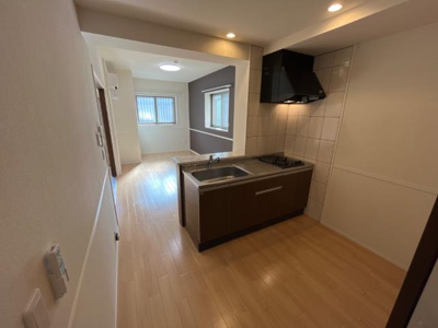 【居間・リビング】 | SHIZUKA　BLDG | カウンターキッチン