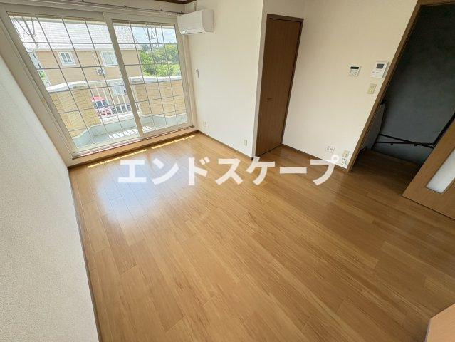 リバーサイドビューＢの居間・リビング|高崎、前橋のお部屋探しはエンドスケープまで！お客様の理想お聞かせ下さい♪