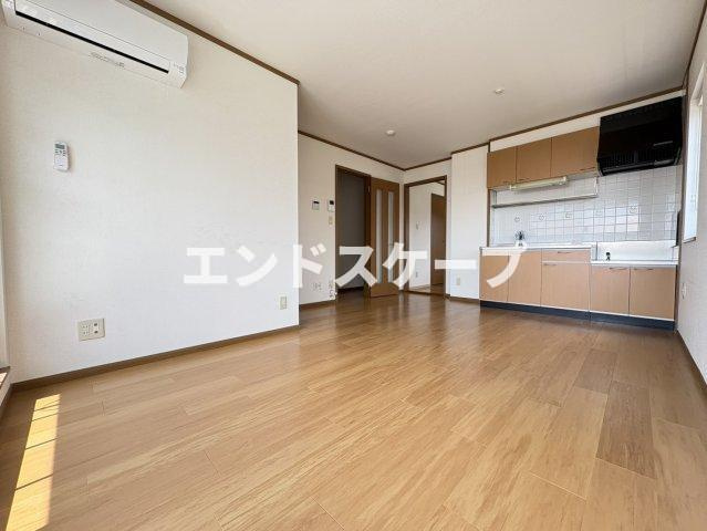 リバーサイドビューＢの居間・リビング|高崎、前橋のお部屋探しはエンドスケープまで！お客様の理想お聞かせ下さい♪