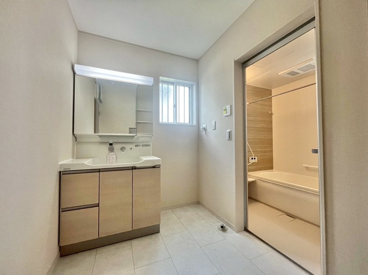 小山市中久喜　新築戸建13の独立洗面台