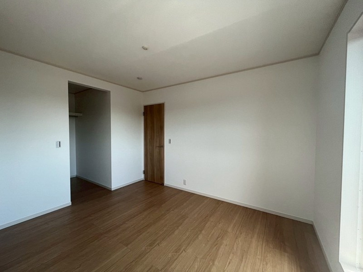 小山市中久喜　新築戸建13の洋室