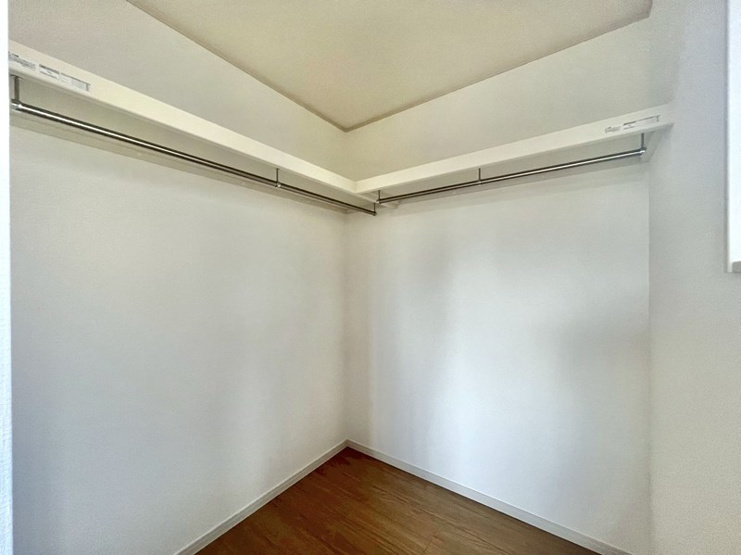 小山市中久喜　新築戸建13の収納