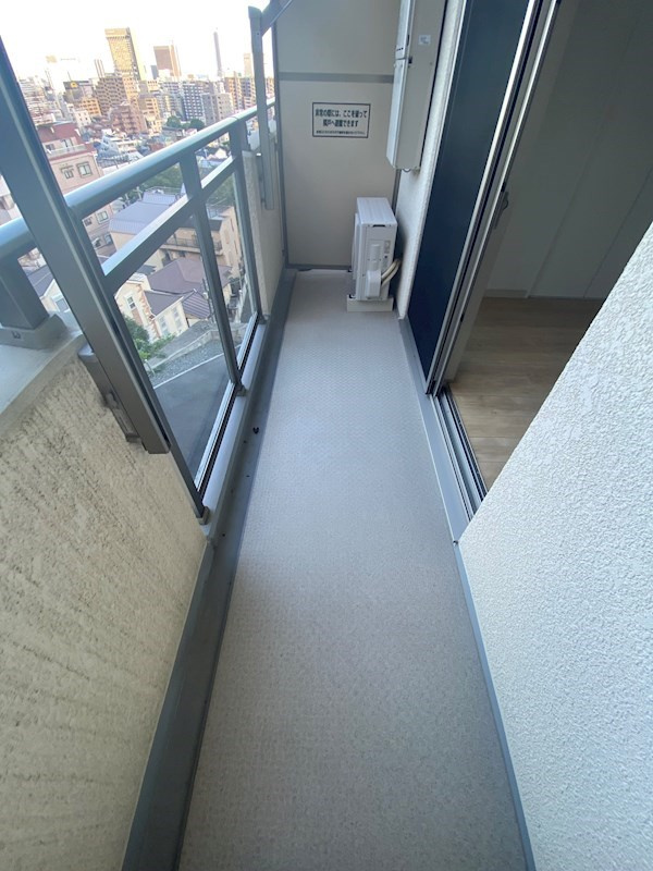 アベニューKOBE山本通りのバルコニー