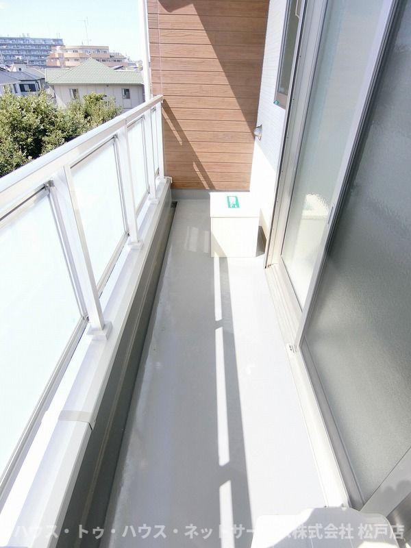 リブリ・二ツ木のバルコニー