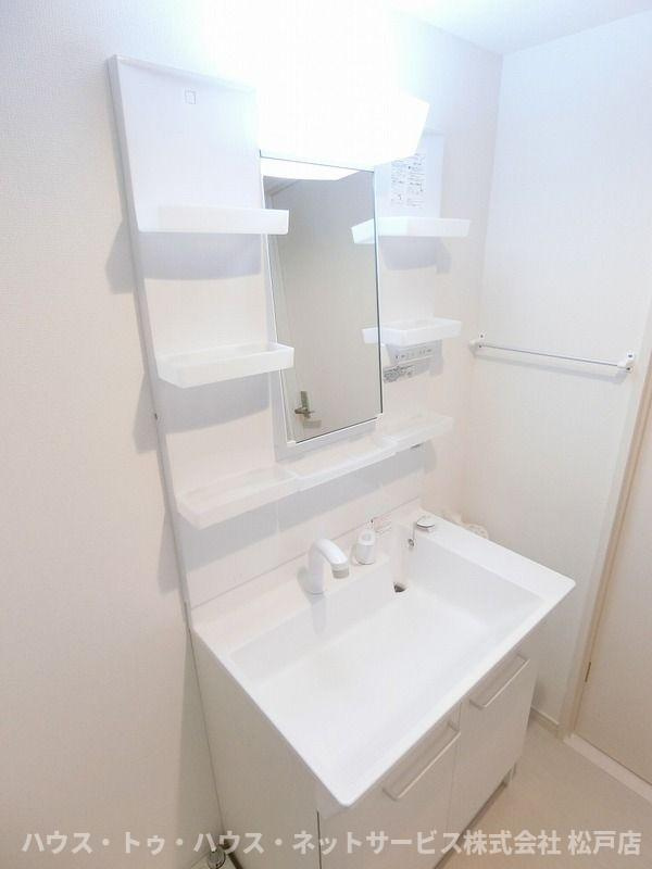 リブリ・二ツ木の洗面所