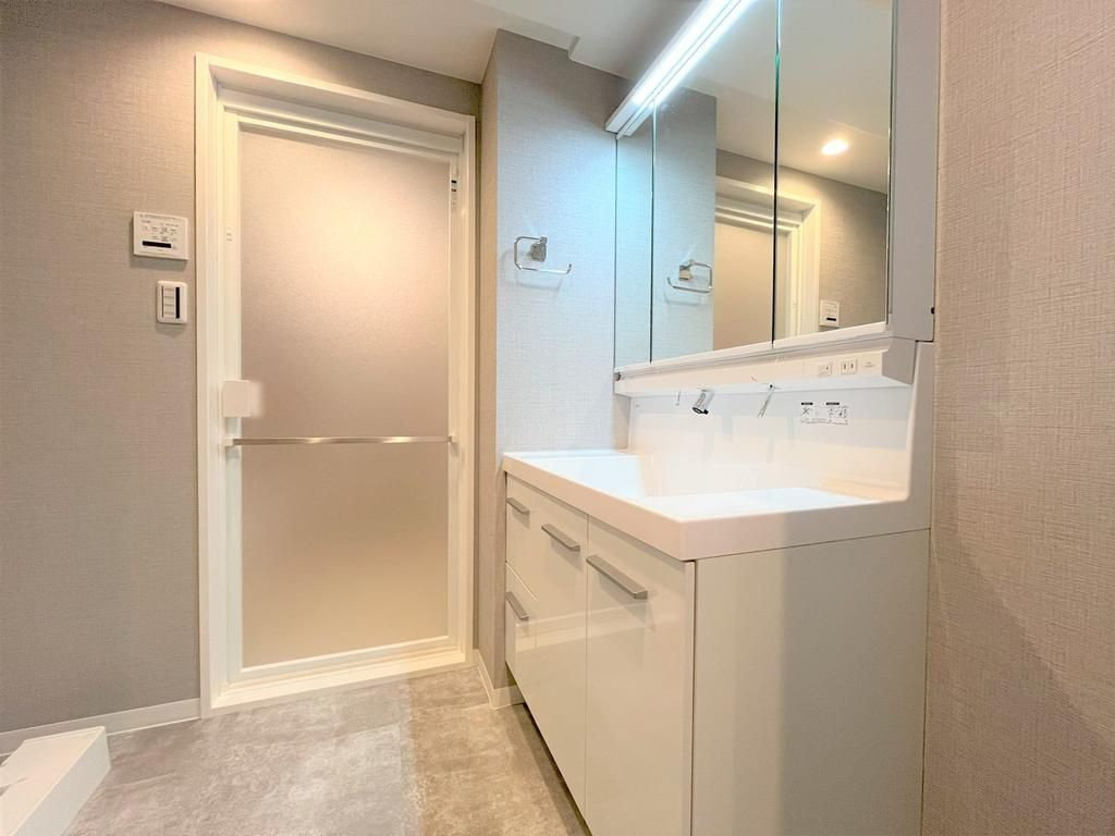 国立市富士見台２丁目の中古マンションの独立洗面台