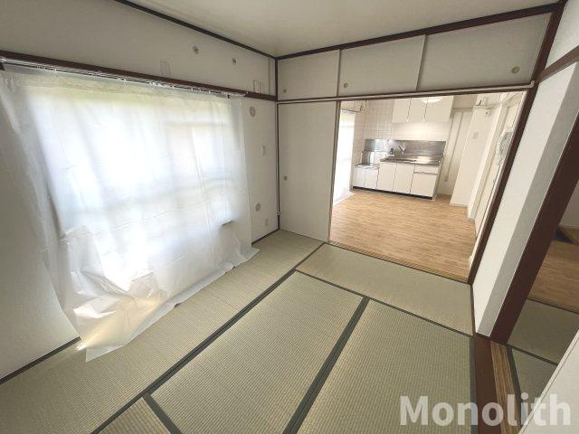 鶴山台54号棟の和室