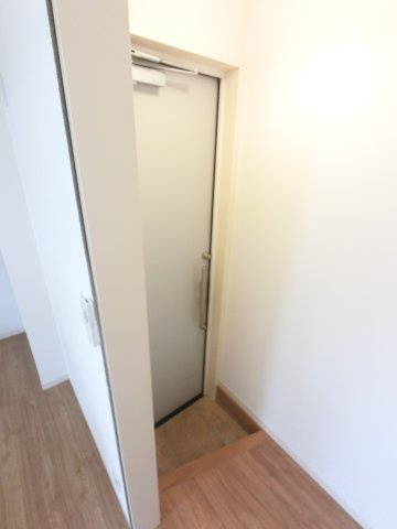 オリーブコートの玄関