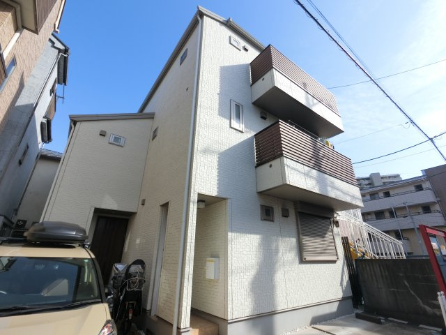 オリーブコートの外観