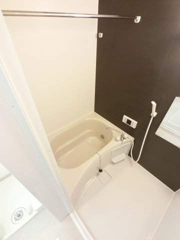 オリーブコートの浴室