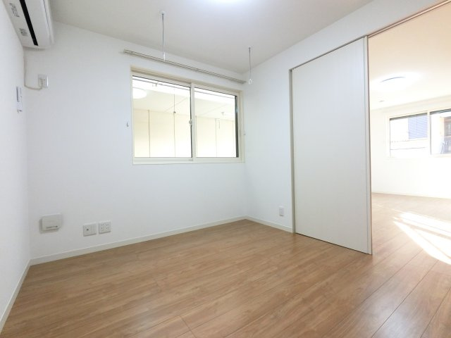 オリーブコートの寝室