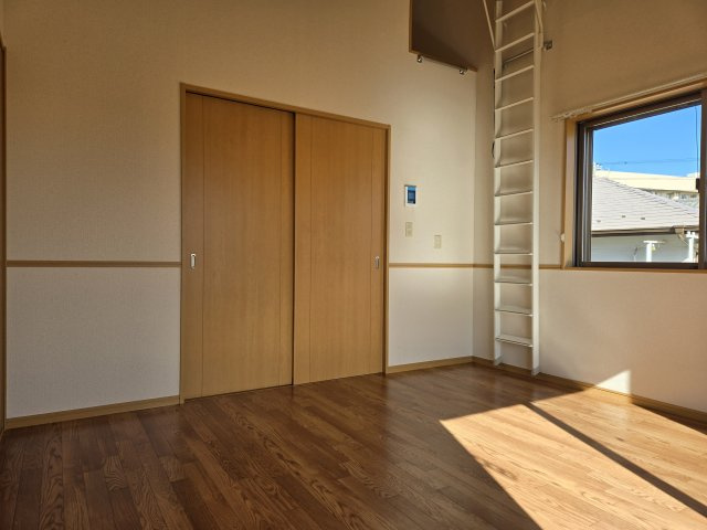 メゾンダジュール１０番館 の洋室