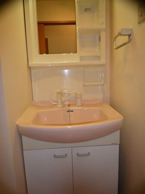 オークヒルズ壱番館の独立洗面台| 