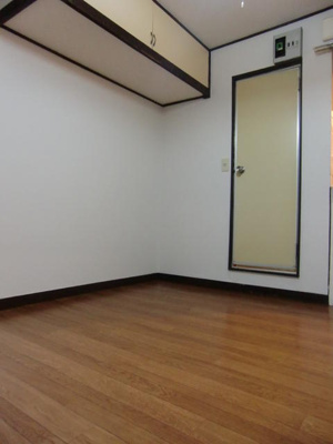 【寝室】 | フラット大久保D | 寝室