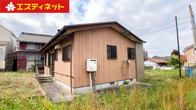 半田市栄町4丁目貸家の外観