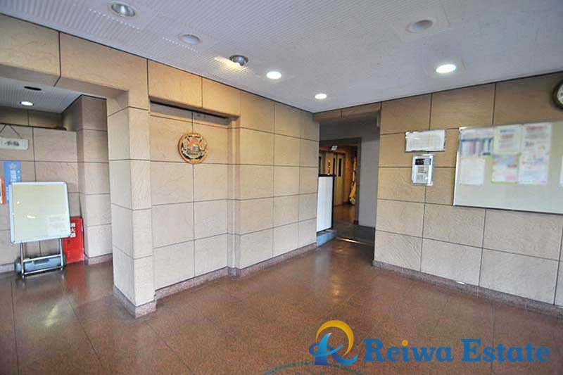 コスモ茅ヶ崎プレシオのエントランス