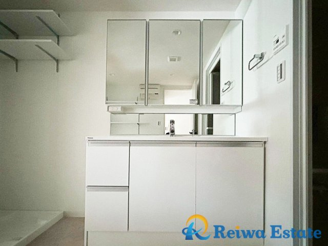 コスモ茅ヶ崎プレシオの独立洗面台