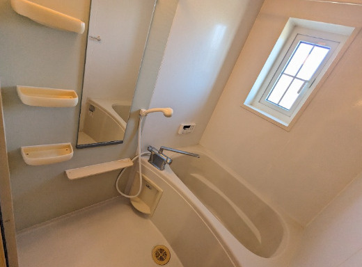 熊本市南区土河原町のアパートの浴室