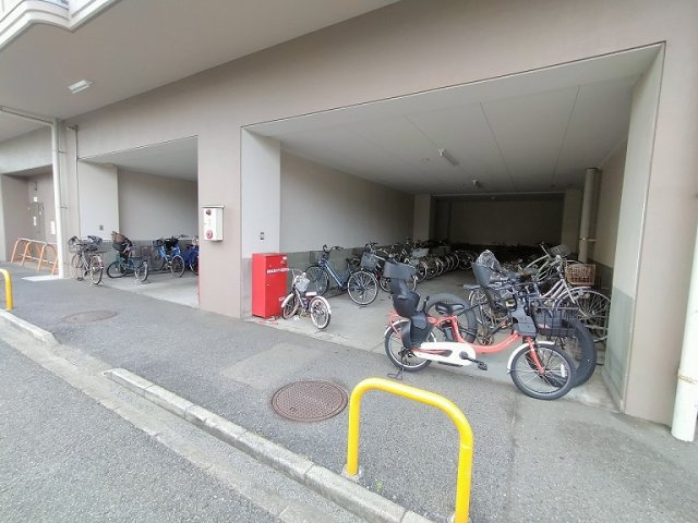 神戸市兵庫区西出町１丁目の賃貸マンション