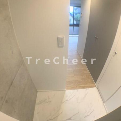 【玄関】 | ファーレ西新宿5