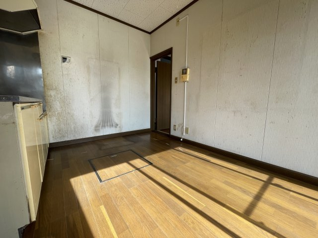 茂原市千町中古戸建の洋室