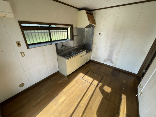 茂原市千町中古戸建の洋室