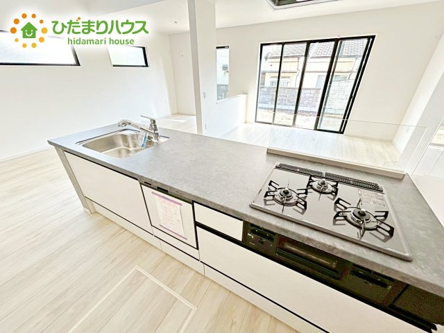 【キッチン】 | 水戸市本町1期　新築戸建 | 広々として使い勝手のよい明るく開放的なキッチン