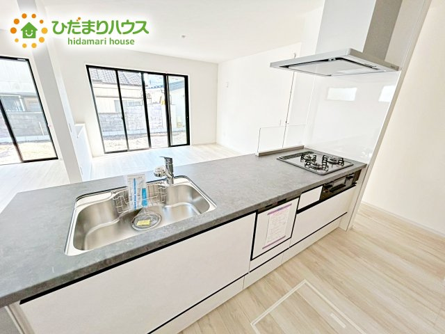 【キッチン】 | 水戸市本町1期　新築戸建 | 料理をしながらでも、ご家族との会話を楽しめる対面式キッチン♪