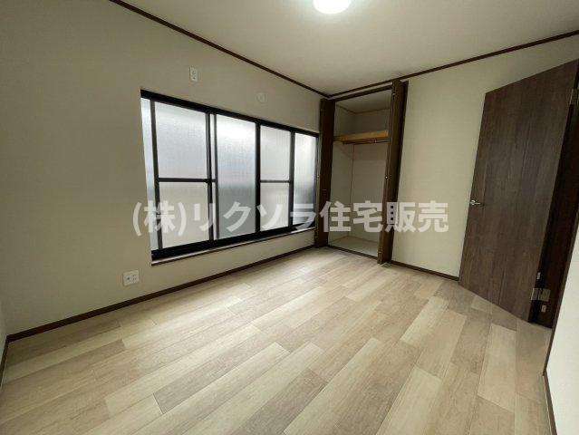 池田西町　中古一戸建ての寝室|洋室6.0帖
■物件内覧・資金計画相談・住宅ローン相談、リフォーム相談、お問合せ受付中■
※当日・翌日のご内覧、ご相談はお電話でのお問合せがスムーズです！