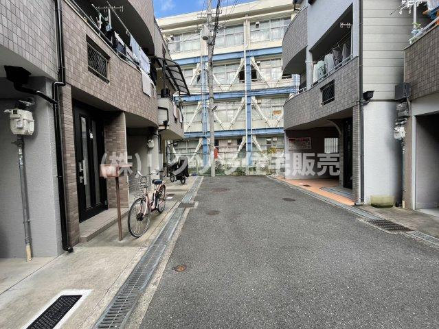 池田西町　中古一戸建ての前面道路含む現地写真|■物件内覧・資金計画相談・住宅ローン相談、リフォーム相談、お問合せ受付中■
※当日・翌日のご内覧、ご相談はお電話でのお問合せがスムーズです！