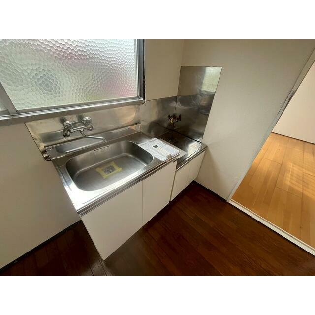 横須賀市根岸町２丁目のアパートのキッチン|きれいなキッチンです