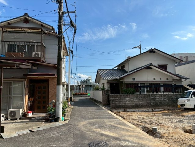 佐伯区美の里1丁目の前面道路含む現地写真