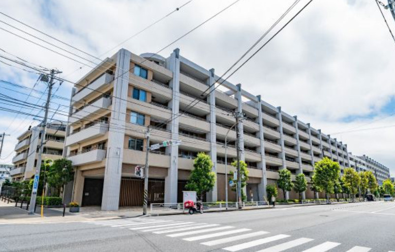 ライオンズマンション横濱元町キャナリシアの外観