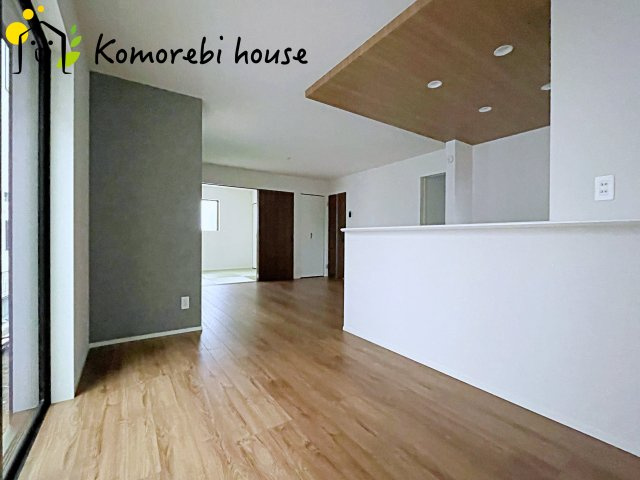 さいたま市北区今羽町　3期　新築一戸建て　グラファーレ　08の居間・リビング|26.2.16　撮影済み