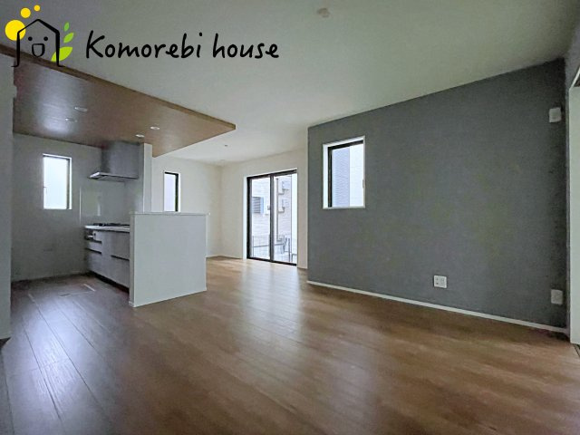 さいたま市北区今羽町　3期　新築一戸建て　グラファーレ　08の居間・リビング|26.2.16　撮影済み