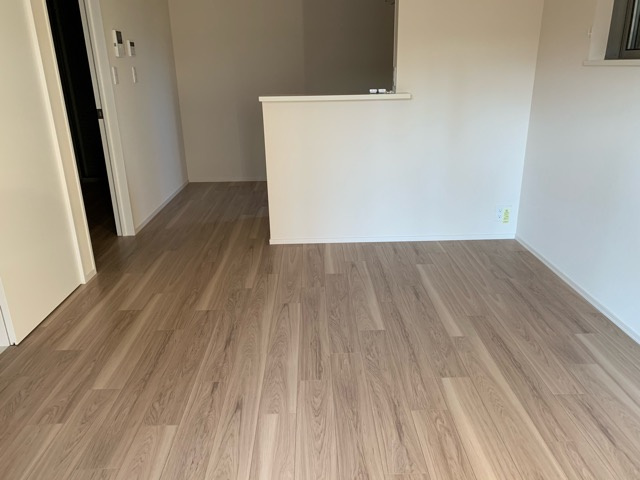 フォレ三鷹本村公園の居間・リビング