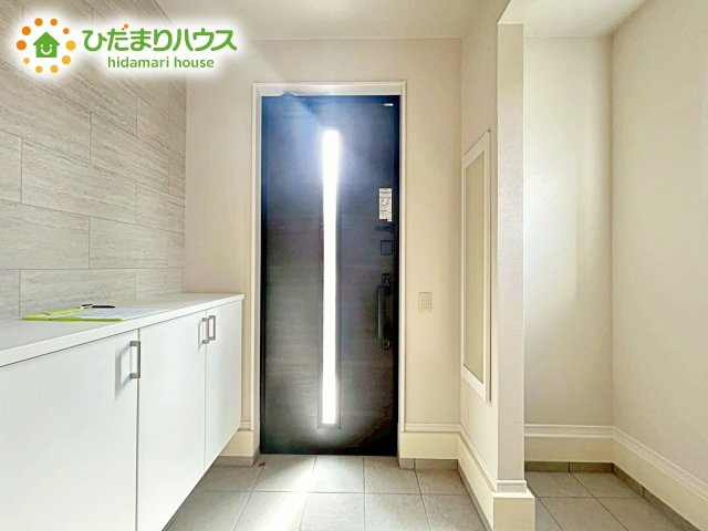 【玄関】 | 水戸市酒門町15期　新築戸建　2号棟 | 丁度良い靴箱のサイズ♪これだけあれば家族全員の靴がしまえてスッキリ(^O^)