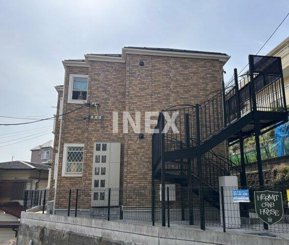 横浜市保土ケ谷区峰岡町１丁目のアパートの外観
