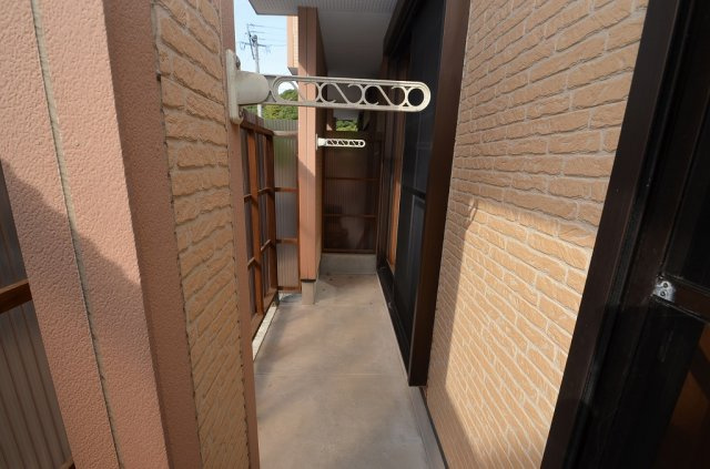 コーユー鷹見台A棟のバルコニー|屋根付きバルコニー