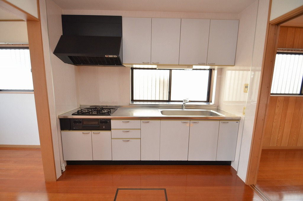 コーユー鷹見台A棟の居間・リビング