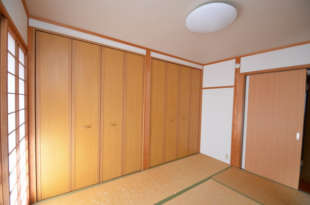 コーユー鷹見台A棟の収納