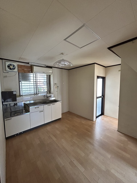 岡山市東区鉄のキッチン