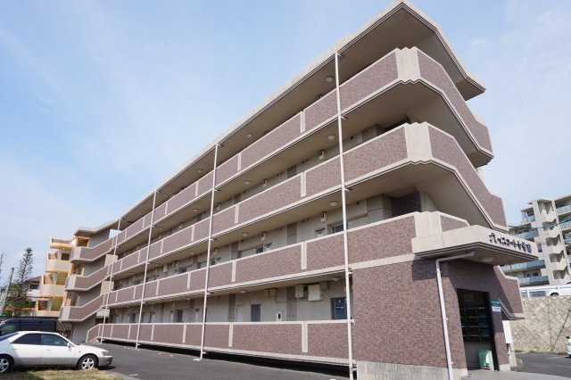 グレイスコート七番館の外観