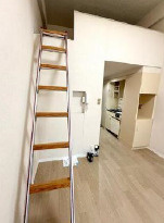 サンモールヒエダの居間・リビング