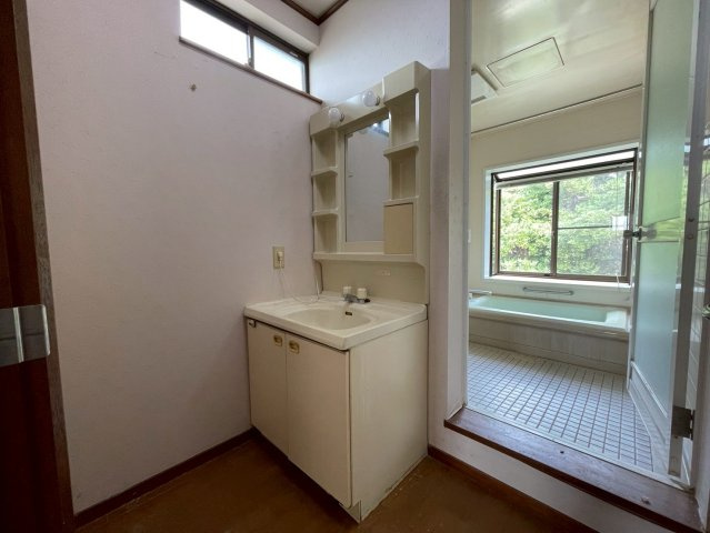 潮来市小泉　中古戸建の浴室